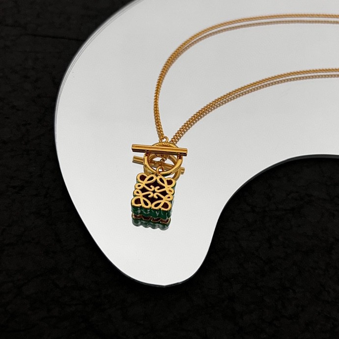 Loewe necklace 11lyw10 (4)